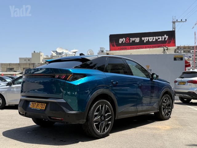 פיג'ו 3008