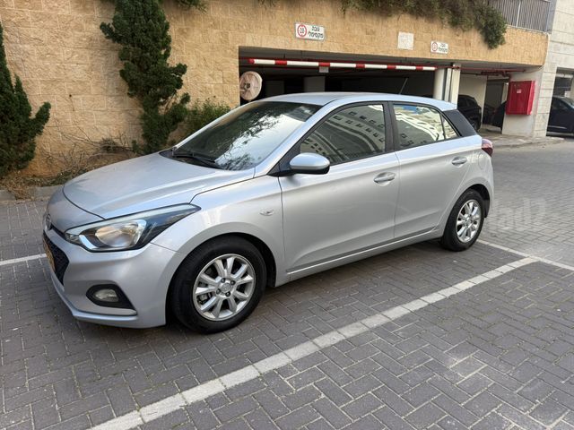 מודעת רכב יונדאי i20