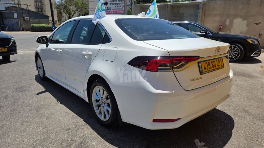 טויוטה קורולה