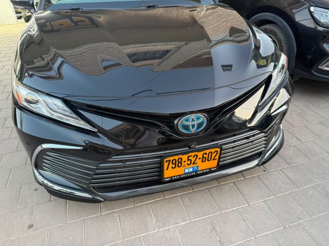 מודעת רכב טויוטה קאמרי