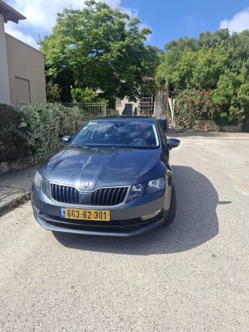 סקודה אוקטביה