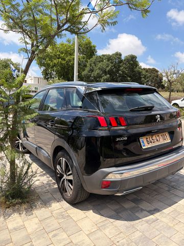 פיג'ו 3008