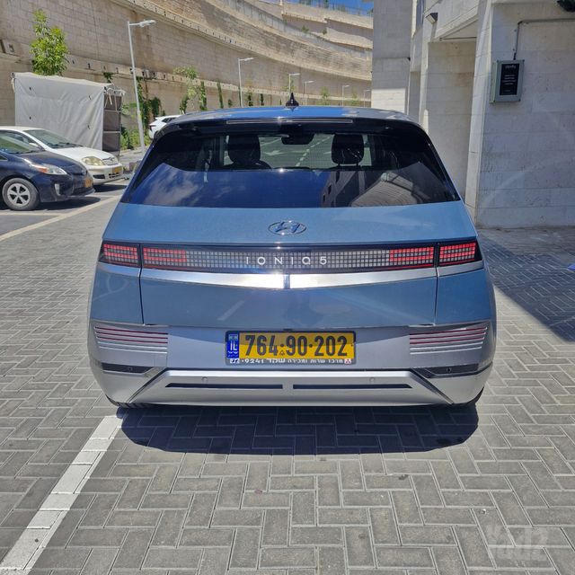 יונדאי איוניק 5