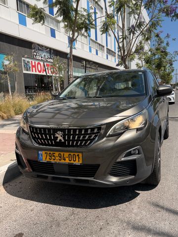 פיג'ו 3008