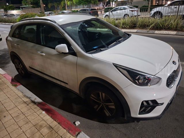 קיה נירו