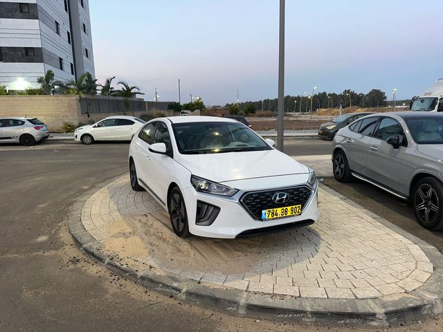 מודעת רכב יונדאי איוניק