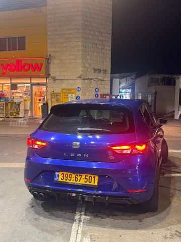 סיאט לאון