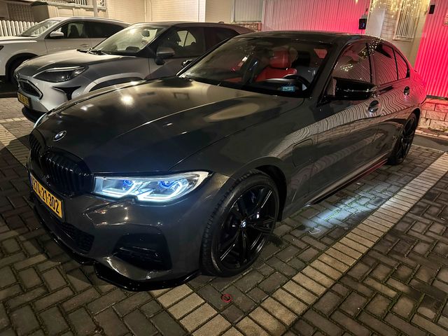 מודעת רכב ב מ וו סדרה 3