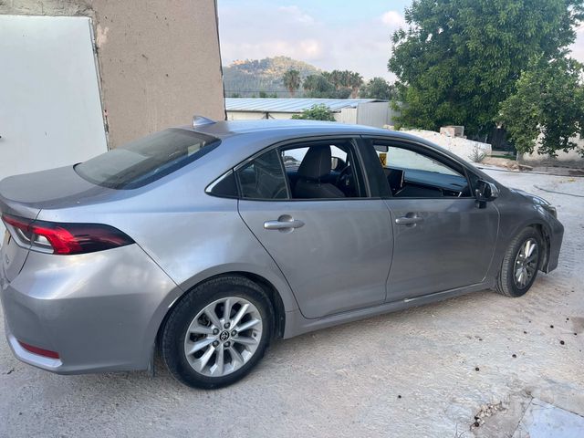 טויוטה קורולה
