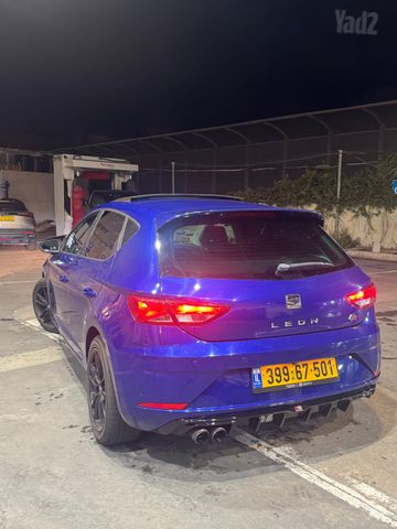 מודעת רכב סיאט לאון