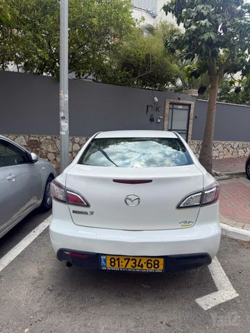 מאזדה 3