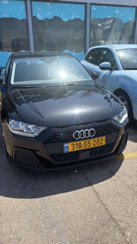 אאודי A1