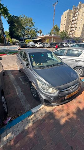 יונדאי אקסנט i25