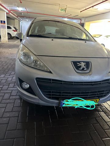 פיג'ו 207