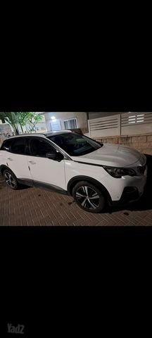 פיג'ו 3008