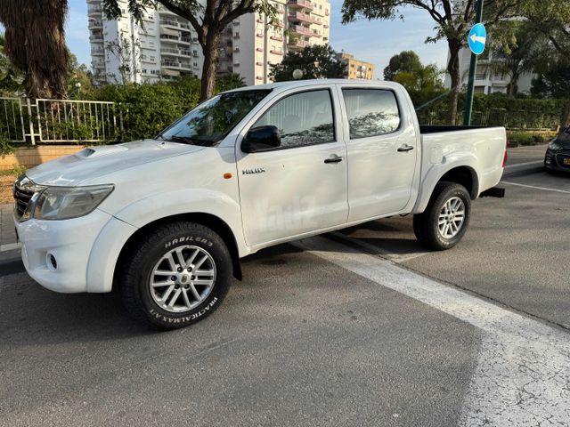מודעת רכב טויוטה היילקס