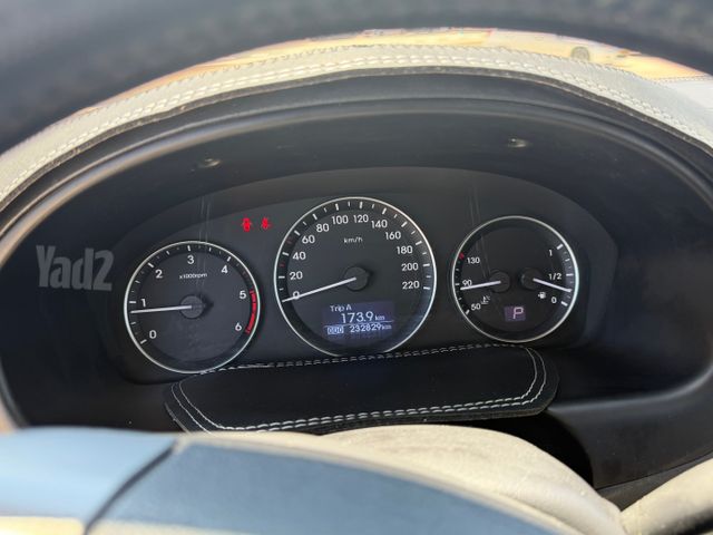 יונדאי H-1 / i800