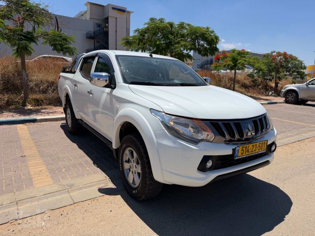 מיצובישי טרייטון / L200