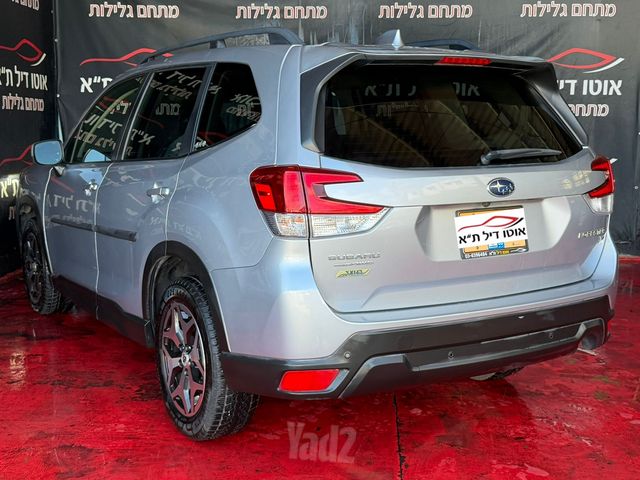 סובארו פורסטר