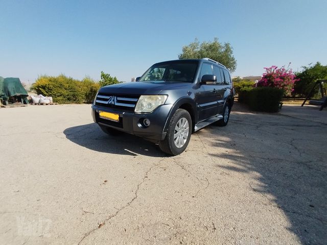 מיצובישי פג'רו