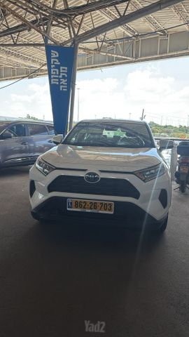 טויוטה RAV4