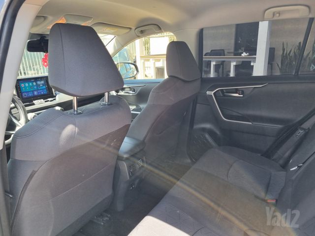 טויוטה RAV4