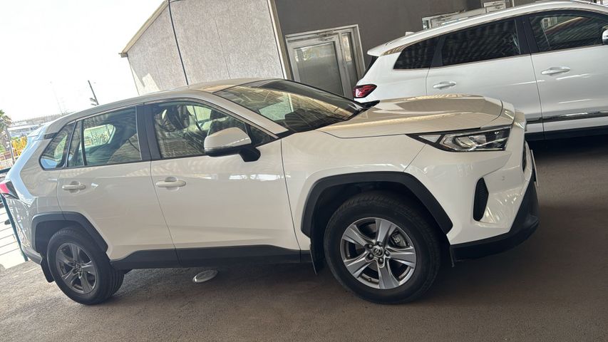 מודעת רכב טויוטה RAV4 1