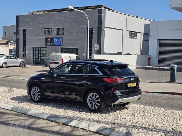 אינפיניטי QX50