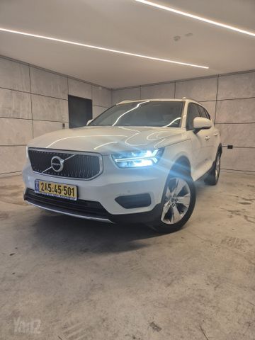 וולוו XC40