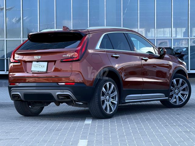 קאדילק XT4