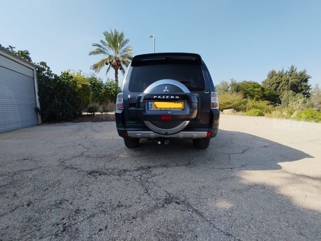 מיצובישי פג'רו