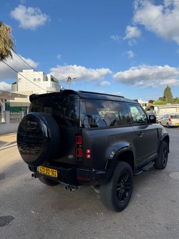 לנד רובר דיפנדר