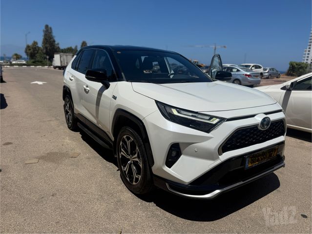 טויוטה RAV4