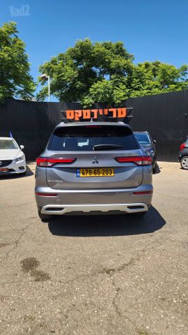 מיצובישי אאוטלנדר