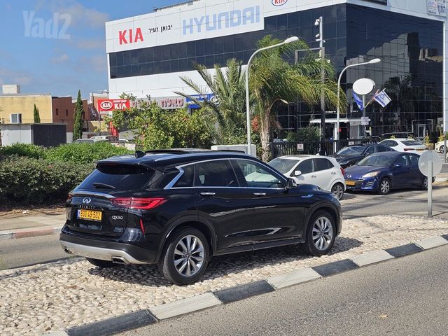 אינפיניטי QX50