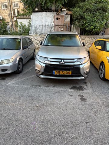 מיצובישי אאוטלנדר