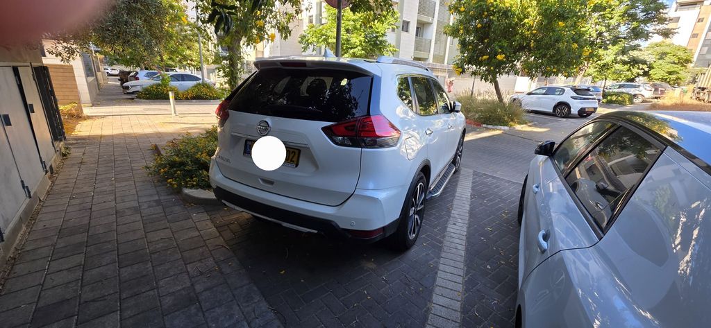ניסאן אקס טרייל