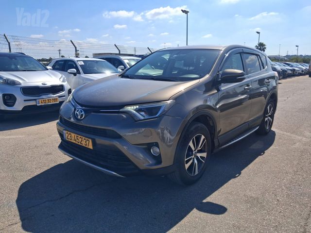 מודעת רכב טויוטה RAV4 1