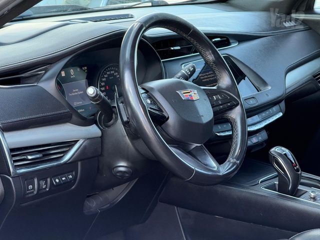 קאדילק XT4