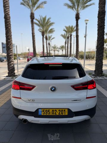 ב מ וו X2