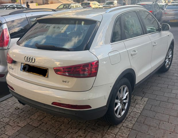 אאודי Q3