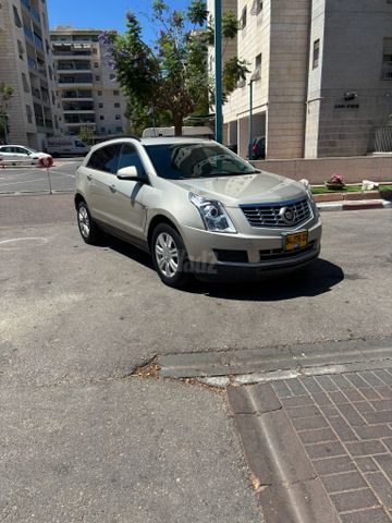 קאדילק SRX