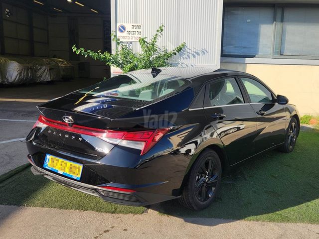 יונדאי אלנטרה