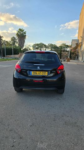 פיג'ו 208