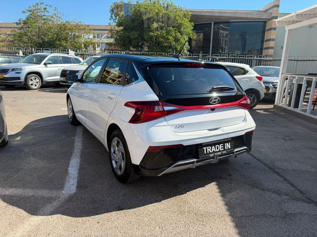 יונדאי i20