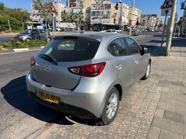 מאזדה 2