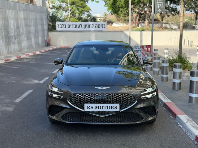 מודעת רכב ג'נסיס G70