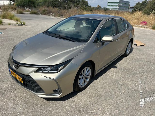 טויוטה קורולה