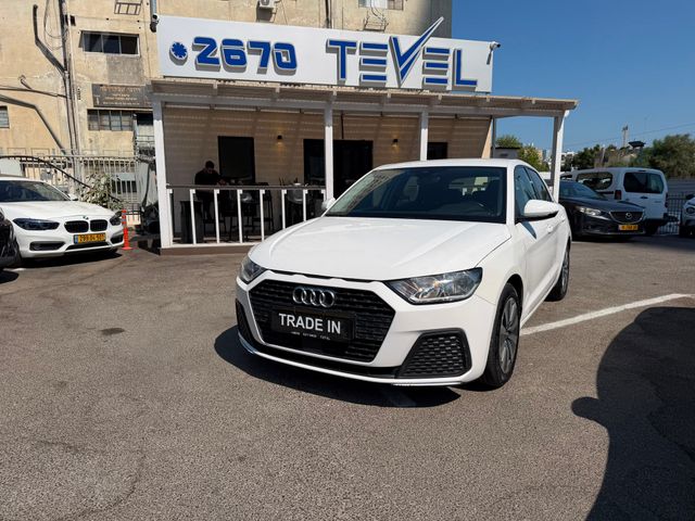 מודעת רכב אאודי A1