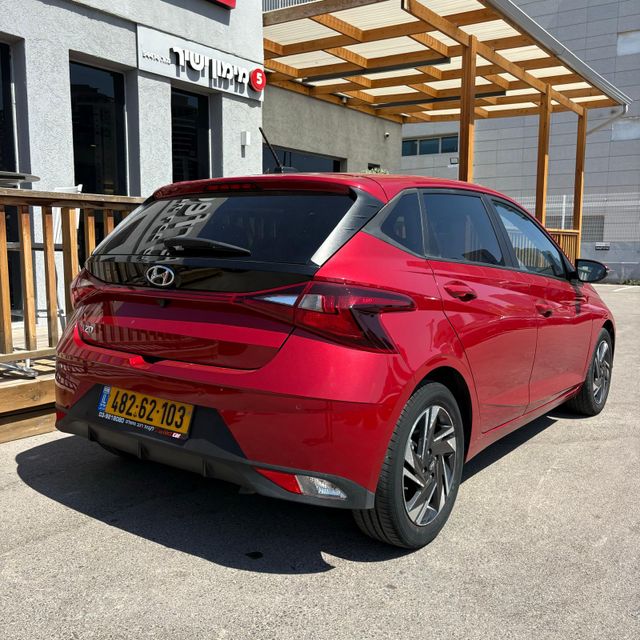 יונדאי i20